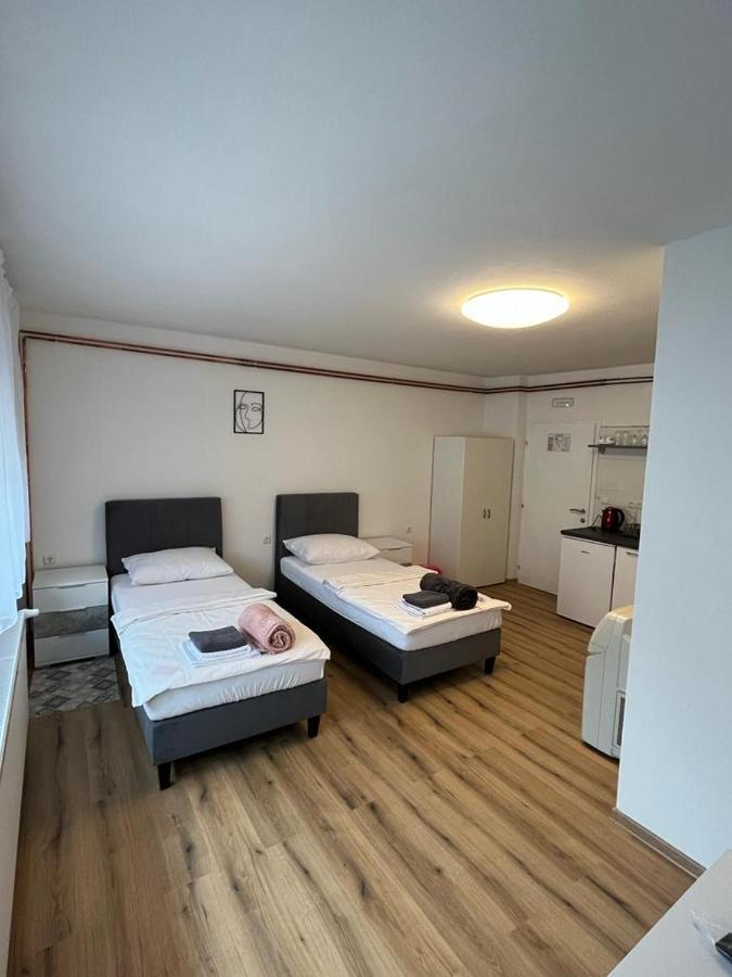 Opg - Zm Apartmani Martinovic Novska Екстер'єр фото